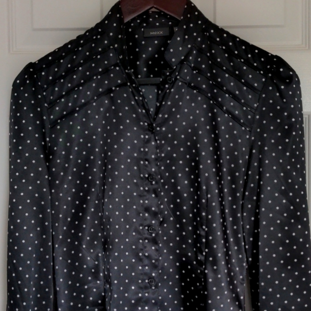 🌷Black & White Blouse